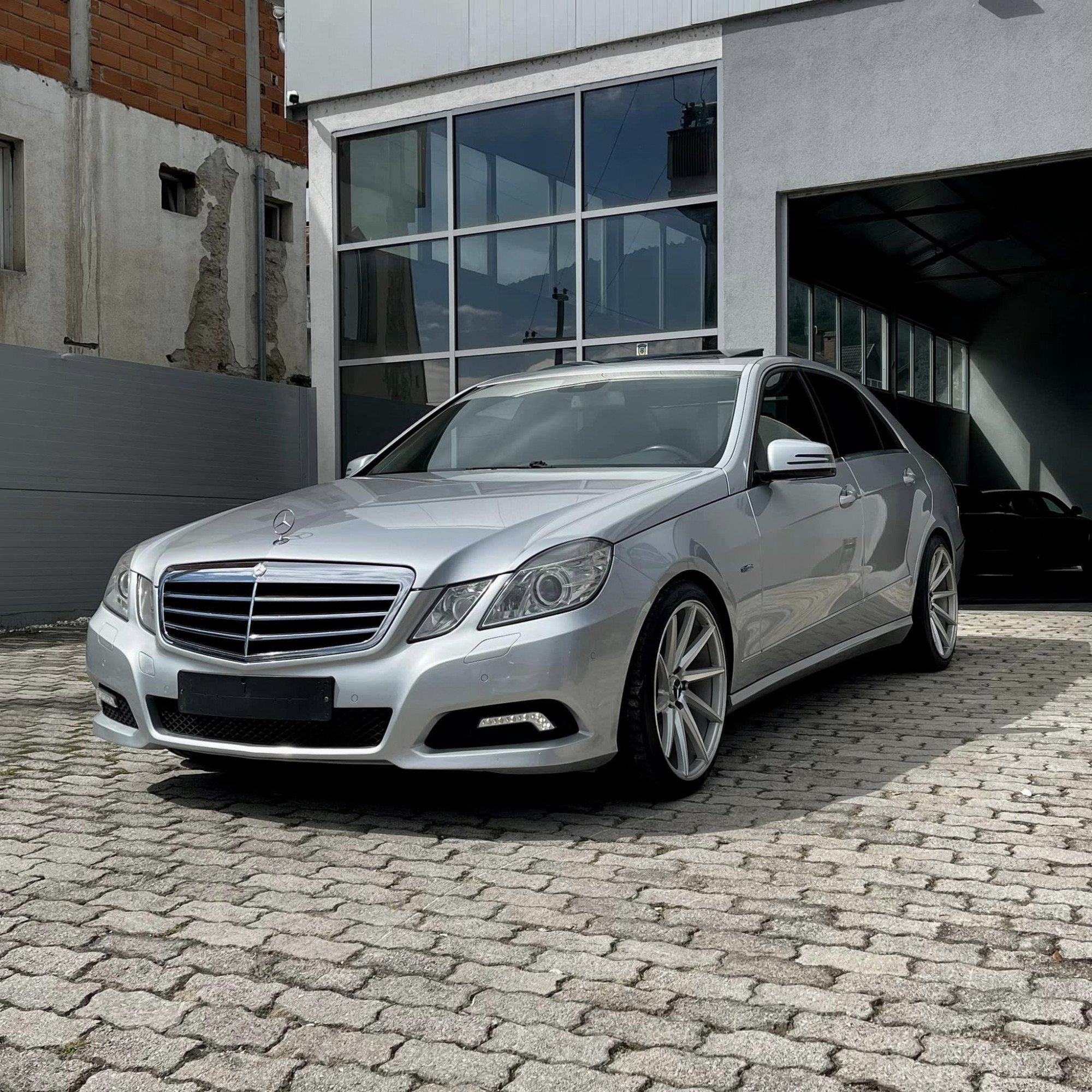 2010 Mercedes-Benz E-class E 350 CDI 231 hp - vozi.com
